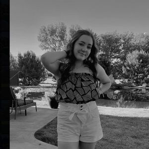 Meet your Posher, Hailey